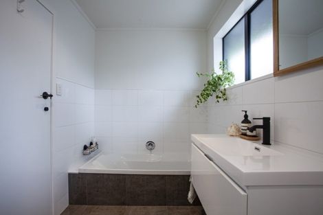 Photo of property in 3/33 Golf Road, Mount Maunganui, 3116