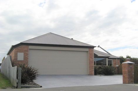 Photo of property in 33 Panckhurst Drive, Woodend, 7610