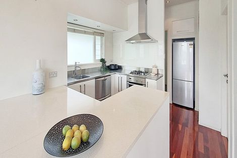 Photo of property in 14 Bank Street, Hillcrest, Auckland, 0627