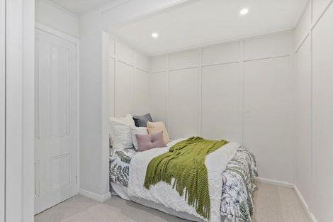 Photo of property in 136 Parkvale Road, Karori, Wellington, 6012