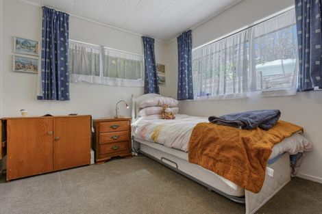 Photo of property in 54 Stratford Drive, Cable Bay, 0420