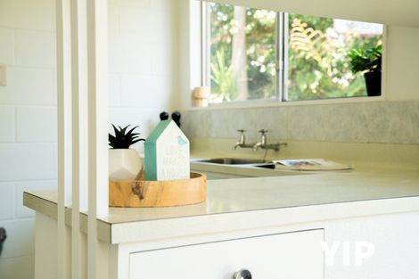 Photo of property in 16a Glen Alton Avenue, Paparangi, Wellington, 6037