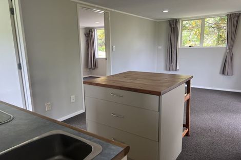 Photo of property in 1291 Old North Road, Helensville, 0875