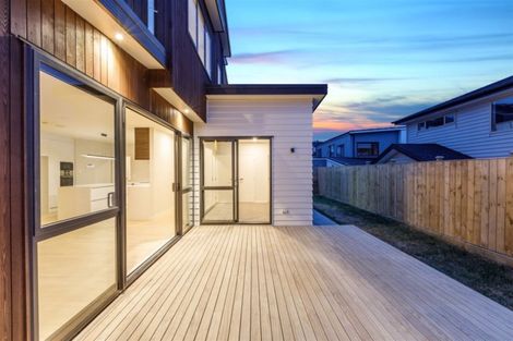 Photo of property in 6 Makura Road, Long Bay, Auckland, 0630