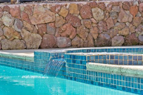 Photo of property in 20 Chatswood Grove, Chatswood, Auckland, 0626