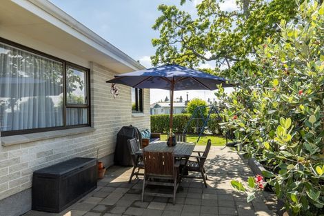 Photo of property in 18 Neeve Road, Taradale, Napier, 4112