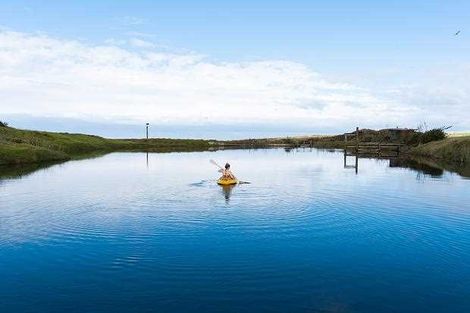 Photo of property in 10 Ironsands, Waverley, 4591