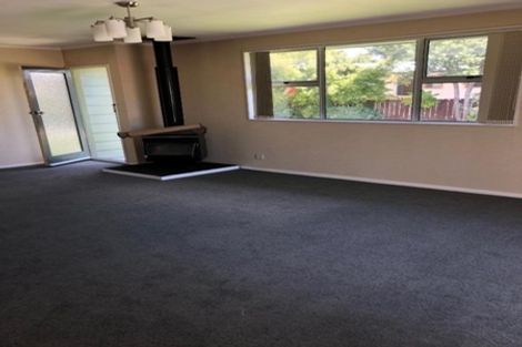 Photo of property in 16 Hicks Crescent, Waikanae Beach, Waikanae, 5036