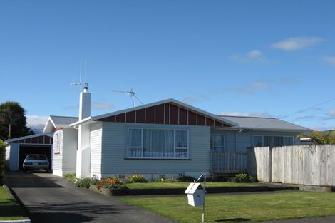 Photo of property in 26 Freyberg Street, Levin, 5510