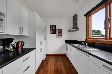 Photo of property in 5 Glasgow Street, Hawera, 4610