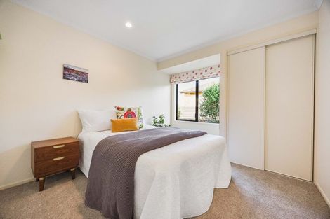 Photo of property in 22 Ballymore Drive, Pinehill, Auckland, 0632