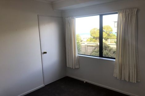 Photo of property in 2 Birkhall Grove, Strathmore Park, Wellington, 6022