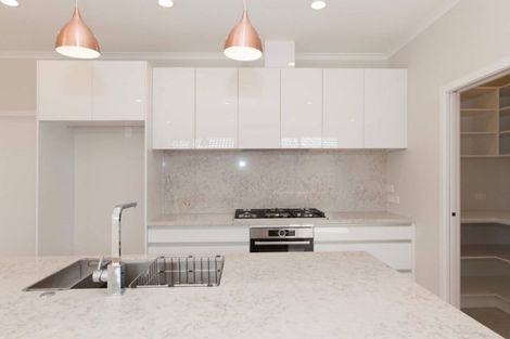 Photo of property in 9 Davey Crescent, Orewa, 0931