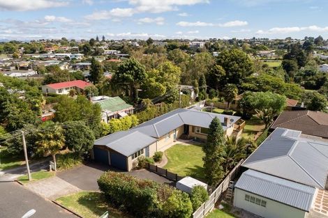 Photo of property in 105 Sutherland Road, Brookfield, Tauranga, 3110