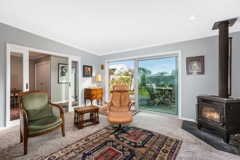 Photo of property in 38 Oroua Street, Eastbourne, Lower Hutt, 5013