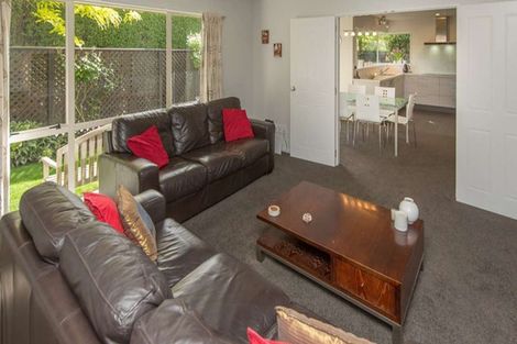 Photo of property in 6b Kelson Lane, Ilam, Christchurch, 8041