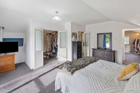 Photo of property in 1 Ngapuhi Street, Saint Johns Hill, Whanganui, 4501