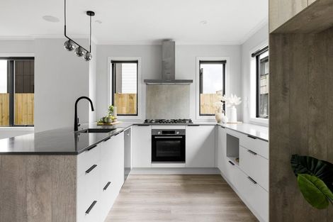 Photo of property in 2/42 Rose Berry Crescent, Flagstaff, Hamilton, 3210