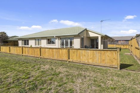 Photo of property in 8 Beachlands Place, Papamoa Beach, Papamoa, 3118