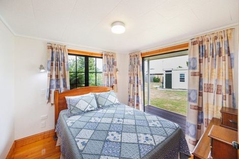 Photo of property in 121/123 High Street, Bulls, 4818