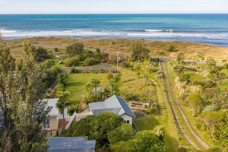 Photo of property in 1 Sandy Bay Drive, Mataikona, Tinui, 5889