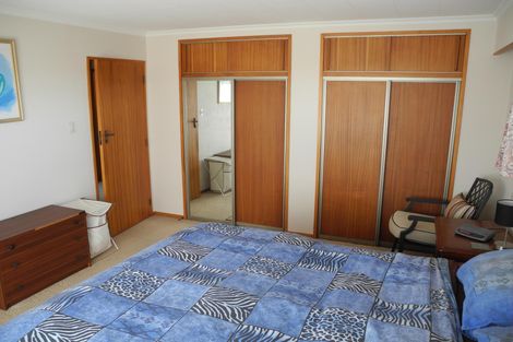 Photo of property in 12 Timaru Road, Waimate, 7924