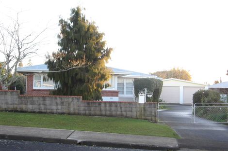 Photo of property in 43 Lynmore Drive, Hillpark, Auckland, 2102
