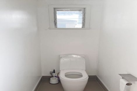 Photo of property in 10 Ascot Avenue, Henderson, Auckland, 0610