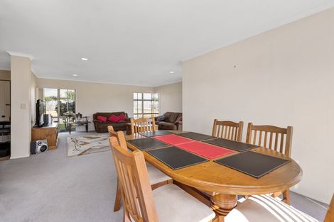 Photo of property in 8 Beachlands Place, Papamoa Beach, Papamoa, 3118