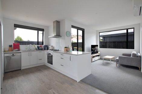 Photo of property in 2/38 Hinton Avenue, Forest Lake, Hamilton, 3200