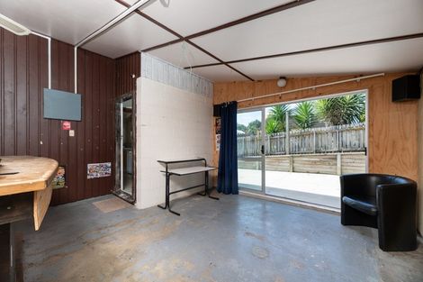 Photo of property in 220 Welcome Bay Road, Welcome Bay, Tauranga, 3112