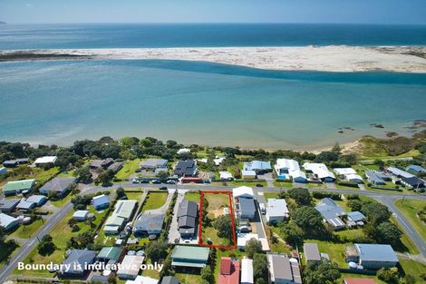 Photo of property in 14 Cheviot Street, Mangawhai Heads, Mangawhai, 0505