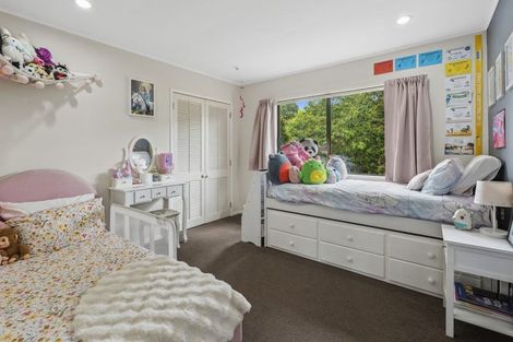 Photo of property in 19 Rhonda Place, Opaheke, Papakura, 2113