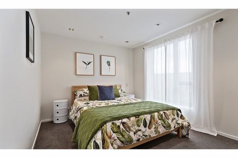 Photo of property in Patent 326 Apartments, 206s/326 Evans Bay Parade, Hataitai, Wellington, 6021