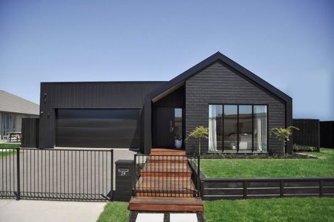 Photo of property in 48 Jane Maree Road, Kumeu, 0810