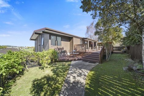 Photo of property in 1/15 Billabong Place, Botany Downs, Auckland, 2010