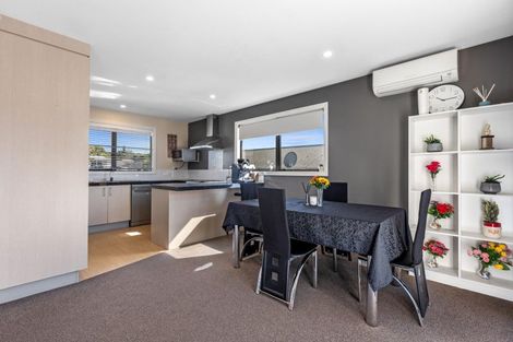 Photo of property in 42 Fairfax Crescent, Pyes Pa, Tauranga, 3112