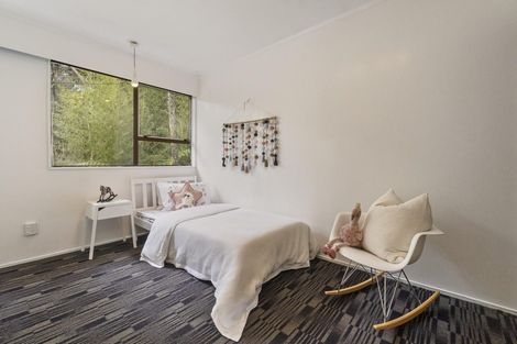 Photo of property in 195 Atkinson Road, Titirangi, Auckland, 0604