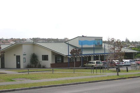 Photo of property in 103 Marina View Drive, West Harbour, Auckland, 0618