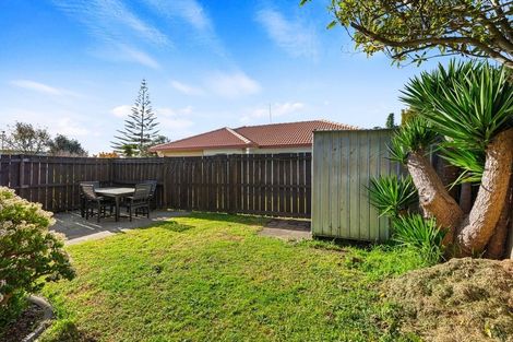 Photo of property in 22 Longstead Avenue, Papamoa Beach, Papamoa, 3118