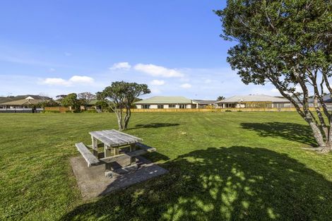 Photo of property in 8 Beachlands Place, Papamoa Beach, Papamoa, 3118