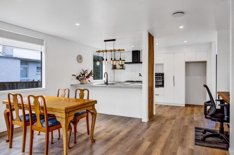 Photo of property in 15 Craig Street, Stratford, 4332