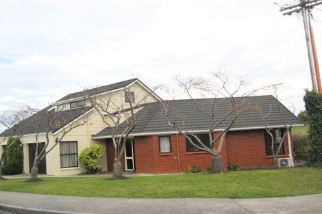 Photo of property in 15 Henley Drive, Balclutha, 9230
