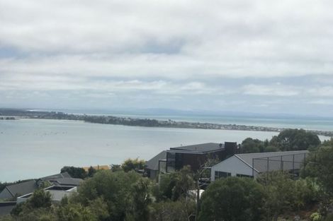 Photo of property in 11b Inverness Lane, Redcliffs, Christchurch, 8081