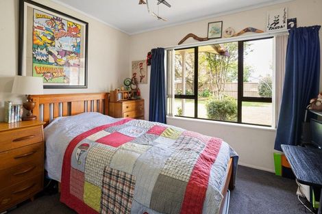 Photo of property in 251 Shakespeare Street, Leamington, Cambridge, 3432