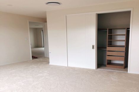 Photo of property in 33a Roberts Avenue, Bayswater, Auckland, 0622