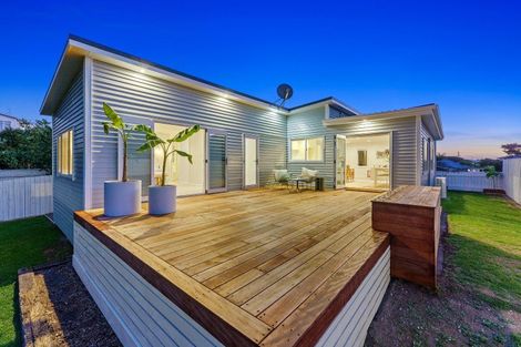 Photo of property in 4a Huia Road, Raumati Beach, Paraparaumu, 5032