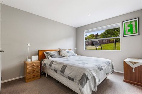 Photo of property in 1 Gavinike Place, Waimauku, 0812