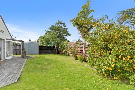 Photo of property in 2/230 Valley Road, Mount Maunganui, 3116