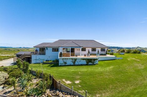 Photo of property in 63 Otara Road, Kaiwaka, 0573